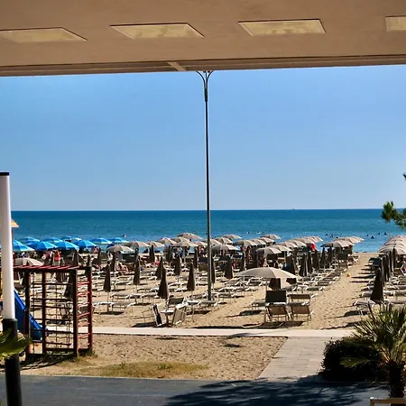 Fleeville Kozi 3 * Durrës
