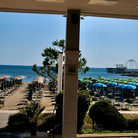 Fleeville Kozi 3 * Durrës